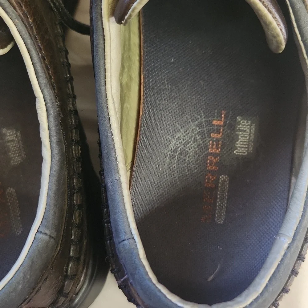 Merrell men's size 9 lace up brown EUC